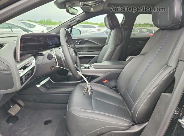 1GYKPWRL4SZ313663 2025 CADILLAC OTHER Черный Вид салона спереди