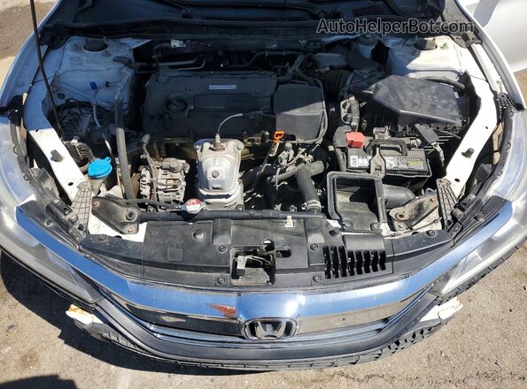 1HGCR2F31HA158399 2017 HONDA ACCORD White Widok wnętrza z tyłu