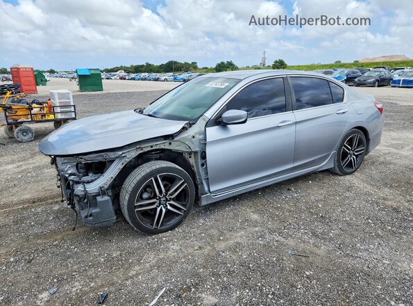 1HGCR2F52HA108449 2017 HONDA ACCORD Silver Vista tres cuartos delantera izquierda