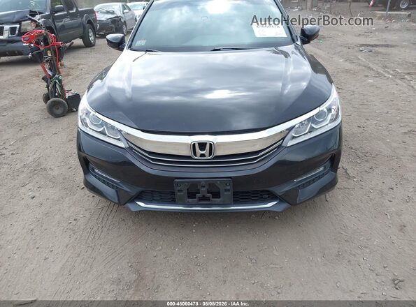 1HGCR2F58HA287340 2017 HONDA ACCORD Черный Вид щитка приборов