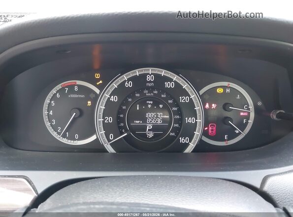 1HGCR2F77HA155414 2017 HONDA ACCORD White Vista de los asientos traseros