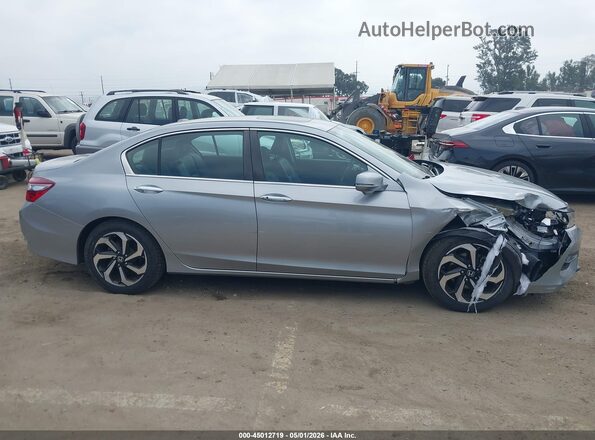 1HGCR2F91HA254067 2017 HONDA ACCORD Silver Widok wnętrza z tyłu
