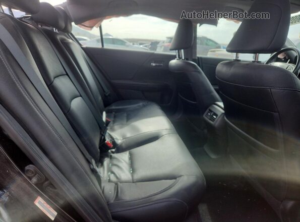 1HGCR3F82GA003702 2016 HONDA ACCORD Black Widok tylnych siedzeń
