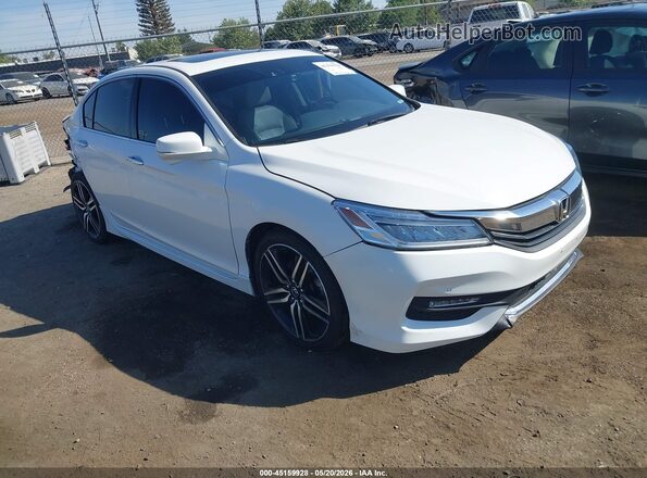 1HGCR3F94GA026682 2016 HONDA ACCORD White Front right