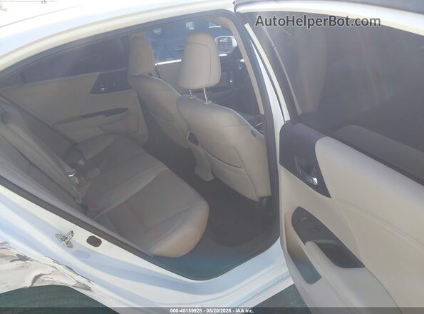 1HGCR3F94GA026682 2016 HONDA ACCORD White VIN sticker view