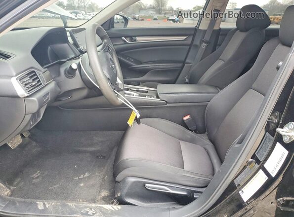 1HGCV1F15JA182585 2018 HONDA ACCORD Черный Вид салона спереди