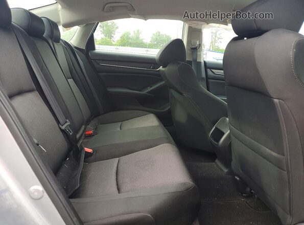 1HGCV1F16JA196852 2018 HONDA ACCORD Silver Вид задніх сидінь