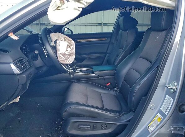1HGCV1F31JA243397 2018 HONDA ACCORD Silver Widok wnętrza z przodu