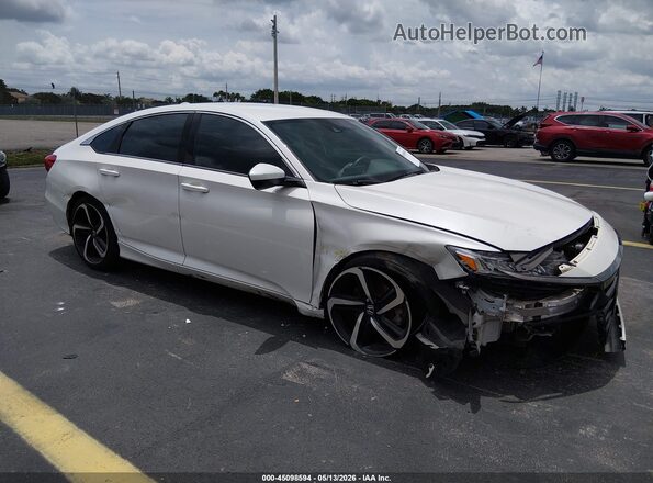 1HGCV1F33KA082181 2019 HONDA ACCORD White Front right
