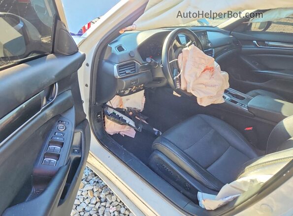 1HGCV1F35KA160699 2019 HONDA ACCORD Белый Вид панели приборов