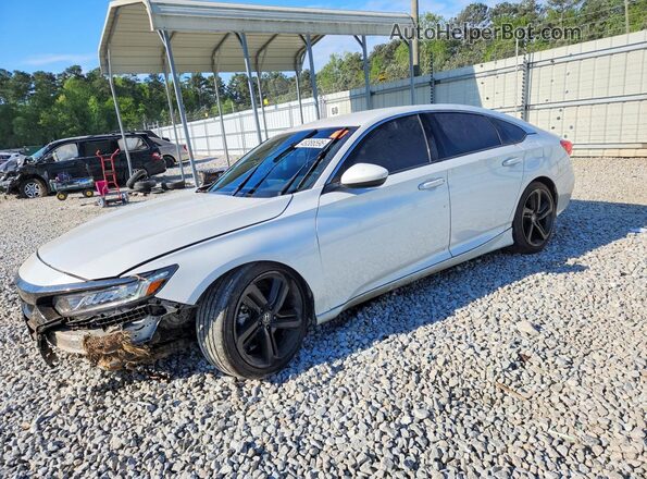 1HGCV1F35KA160699 2019 HONDA ACCORD Белый Передняя левая четверть