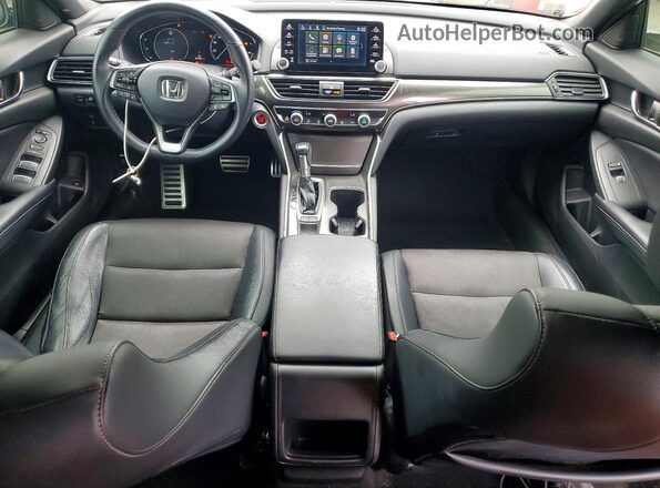 1HGCV1F38JA048154 2018 HONDA ACCORD White Widok deski rozdzielczej