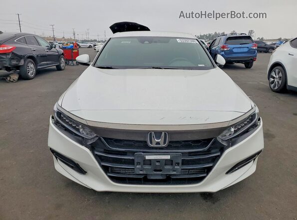 1HGCV1F38JA048154 2018 HONDA ACCORD White Widok z przodu