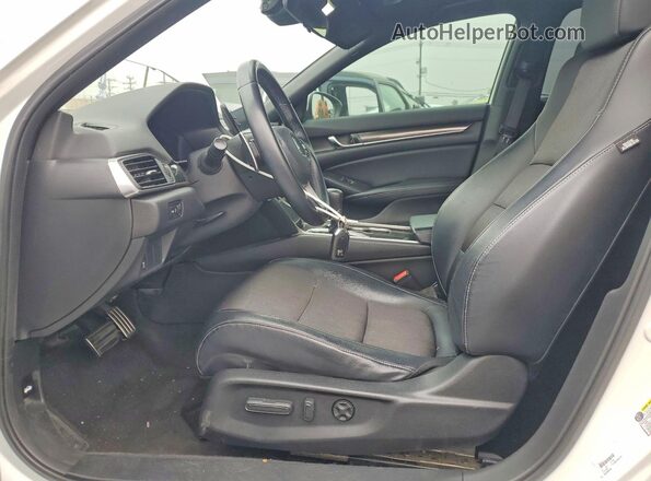 1HGCV1F38JA048154 2018 HONDA ACCORD White Widok wnętrza z przodu