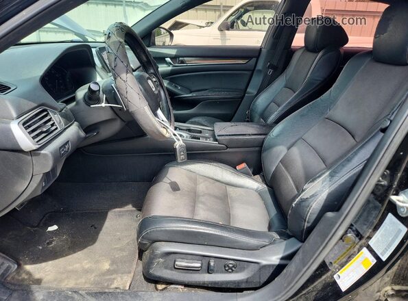 1HGCV1F38JA205147 2018 HONDA ACCORD Black Вид салону спереду