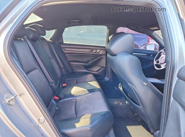1HGCV1F39JA046896 2018 HONDA ACCORD Silver Widok tylnych siedzeń