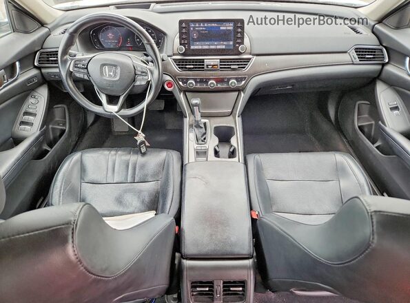 1HGCV1F96JA005677 2018 HONDA ACCORD White Widok deski rozdzielczej