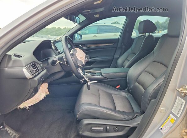 1HGCV2F34KA014137 2019 HONDA ACCORD Silver Vista interior delantera