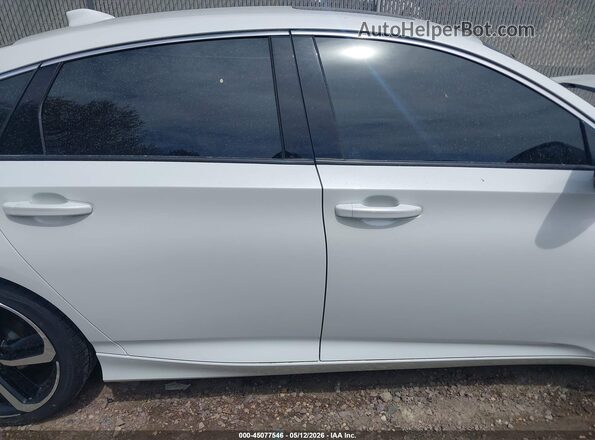 1HGCV2F3XJA018076 2018 HONDA ACCORD Белый Панорамный вид салона 360°