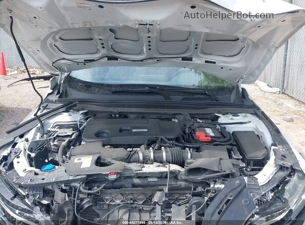 1HGCV2F3XJA018076 2018 HONDA ACCORD Белый Вид сзади