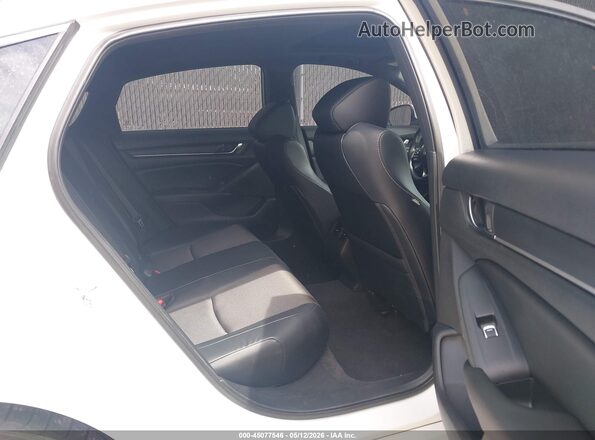 1HGCV2F3XJA018076 2018 HONDA ACCORD Белый Вид наклейки с VIN-кодом