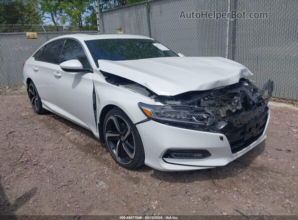1HGCV2F3XJA018076 2018 HONDA ACCORD Белый Передняя правая четверть