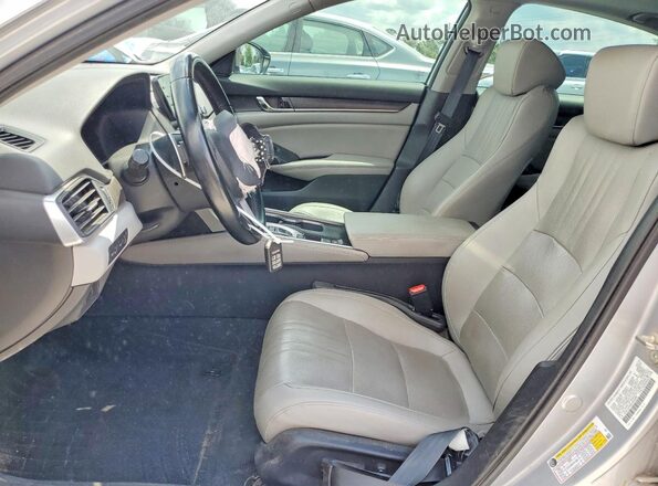 1HGCV2F94KA024896 2019 HONDA ACCORD Silver Вид салону спереду