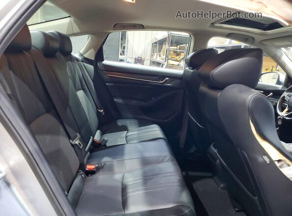 1HGCV2F95JA043455 2018 HONDA ACCORD Серый Вид задних сидений