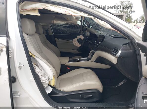 1HGCV2F99MA032656 2021 HONDA ACCORD Белый Вид салона спереди