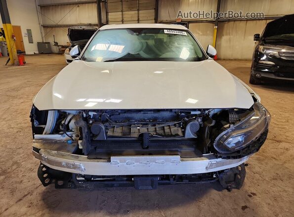 1HGCV3F45KA020558 2019 HONDA ACCORD Белый Вид спереди