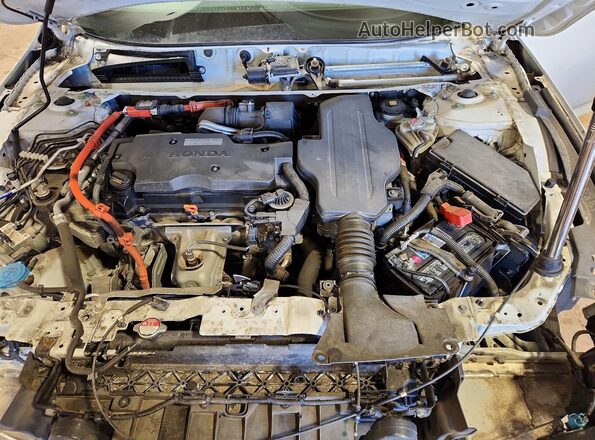 1HGCV3F45KA020558 2019 HONDA ACCORD Белый Вид задней части салона