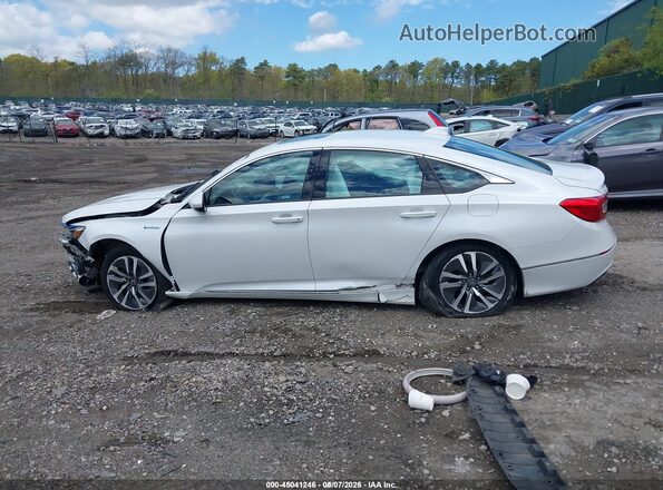 1HGCV3F4XMA017223 2021 HONDA ACCORD HYBRID Белый Вид задней части салона