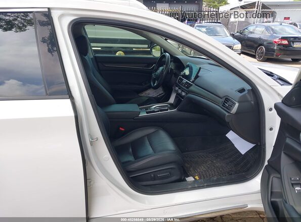 1HGCV3F57NA017481 2022 HONDA ACCORD HYBRID White Вид салону спереду
