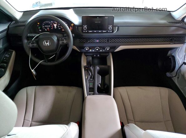 1HGCY1F28SA026185 2025 HONDA ACCORD White Widok deski rozdzielczej
