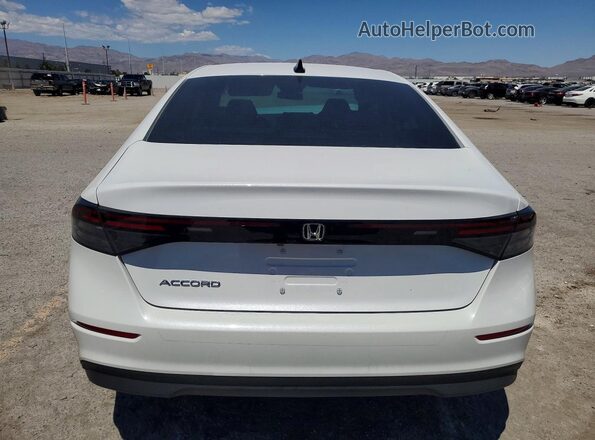 1HGCY1F42SA086593 2025 HONDA ACCORD White Widok z tyłu