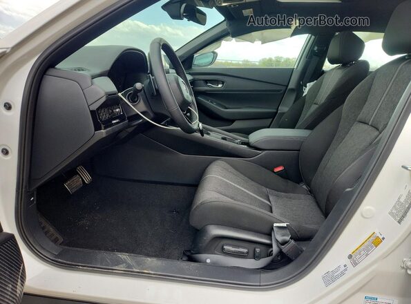 1HGCY2F54SA089204 2025 HONDA ACCORD White Вид салону спереду