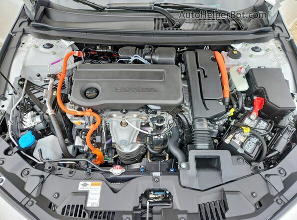 1HGCY2F54SA089204 2025 HONDA ACCORD White Вид задньої частини салону
