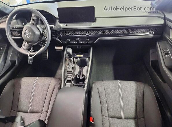 1HGCY2F5XSA043876 2025 HONDA ACCORD Серебряный Вид панели приборов