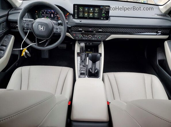 1HGCY2F64SA087901 2025 HONDA ACCORD Gray Widok deski rozdzielczej