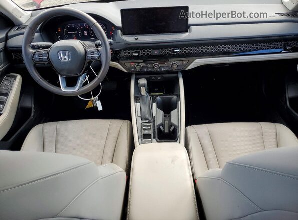 1HGCY2F85RA050819 2024 HONDA ACCORD Красный Вид панели приборов