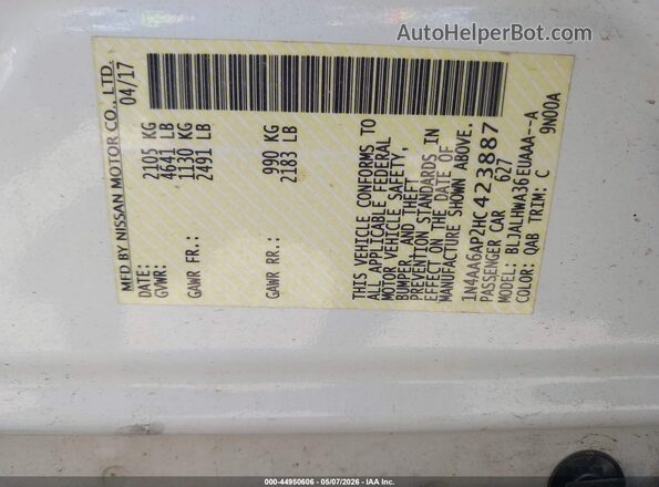 1N4AA6AP2HC423887 2017 NISSAN MAXIMA White Widok komory silnika