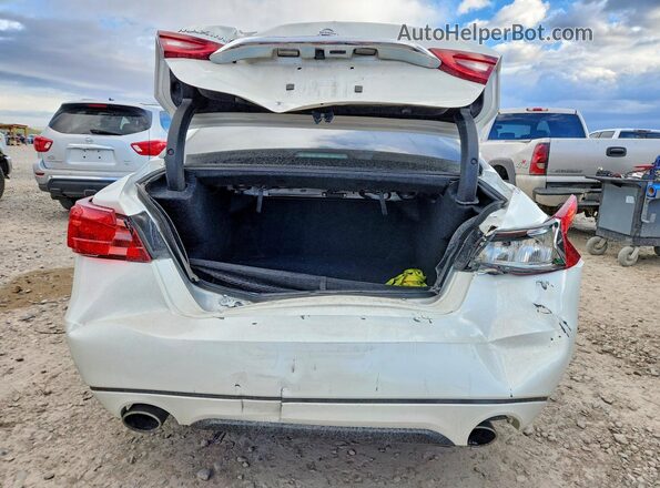 1N4AA6AP4GC380717 2016 NISSAN MAXIMA White Widok z tyłu