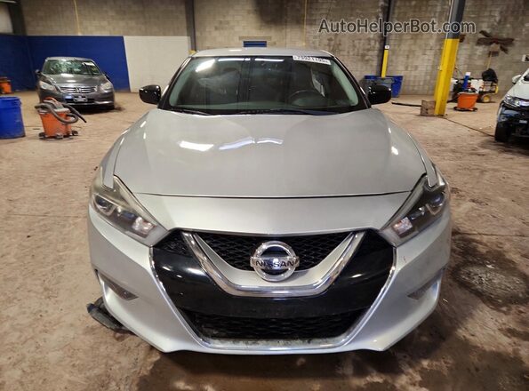 1N4AA6AP5HC431854 2017 NISSAN MAXIMA Серебряный Вид спереди