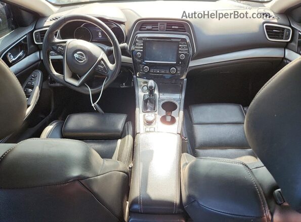 1N4AA6AP5HC431854 2017 NISSAN MAXIMA Серебряный Вид панели приборов