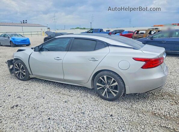 1N4AA6AP5JC403087 2018 NISSAN MAXIMA Серебряный Задняя левая четверть