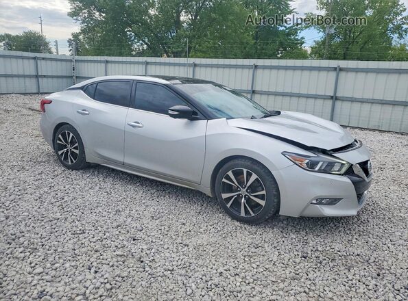 1N4AA6AP5JC403087 2018 NISSAN MAXIMA Серебряный Передняя правая четверть