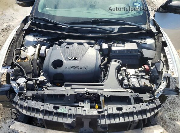 1N4AA6AP6HC427988 2017 NISSAN MAXIMA Silver Widok wnętrza z tyłu