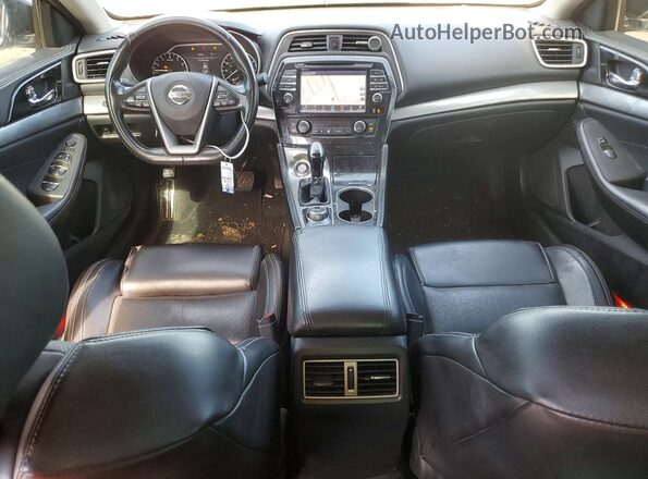 1N4AA6AP6HC427988 2017 NISSAN MAXIMA Silver Widok deski rozdzielczej