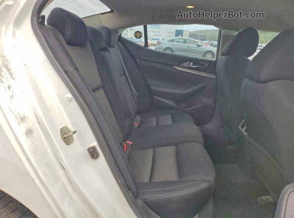 1N4AA6AP7JC394005 2018 NISSAN MAXIMA White Вид задніх сидінь