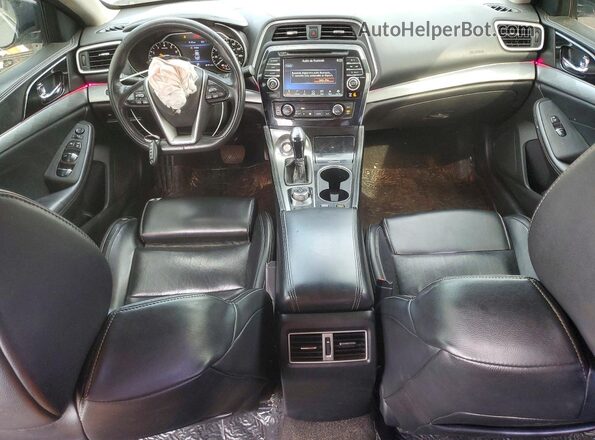 1N4AA6AP8JC385362 2018 NISSAN MAXIMA Silver Vista del salpicadero
